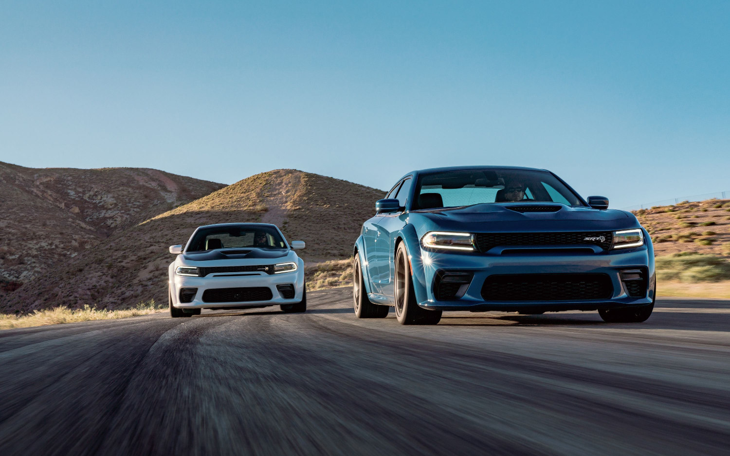 Comparison Dodge Charger Scat Pack 2020 Vs Ford Mustang Mach E Gt